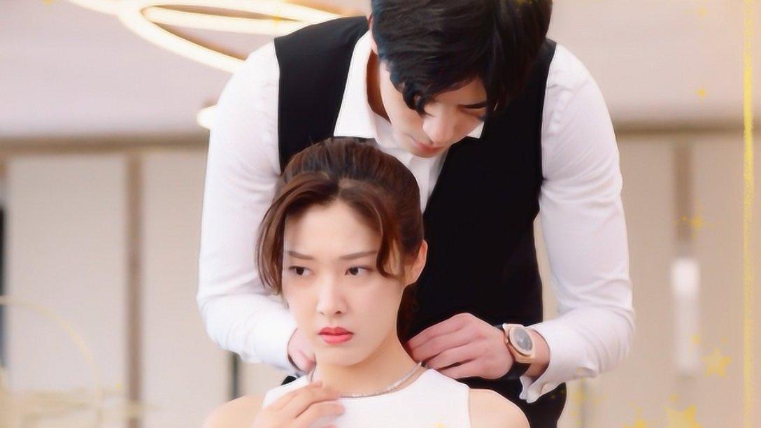 一张“诡异”的结婚照,仔细观察新娘的样子,揭露让人畏惧的真相